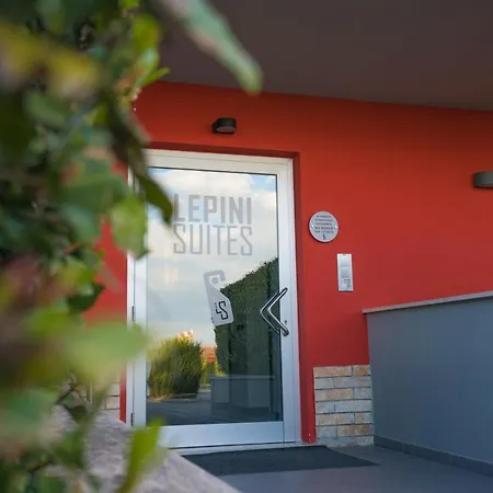 Lepini Suites Guesthouse