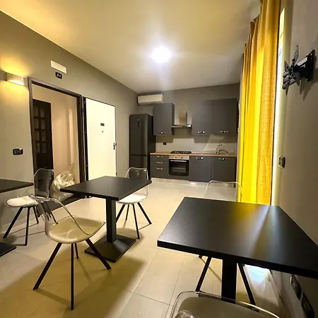 Lepini Suites Guesthouse 4* Patrica
